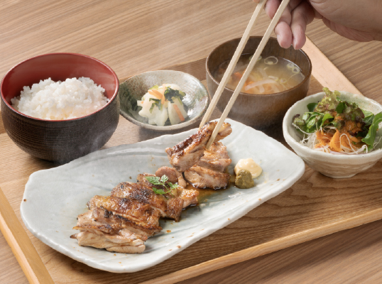 Ena Chicken Thigh Charcoal-Grilled Set Meal